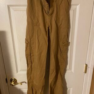 Abercrombie & Fitch womens Tan Cargo Pants